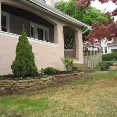 Natural Stone Retaining Wall