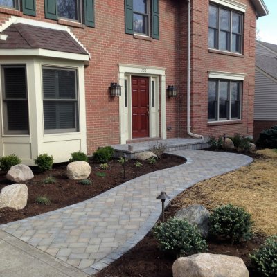 Landscape Design With Pavor Walkway