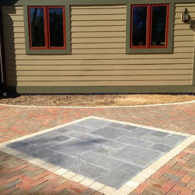 Brick Patio Custom Slate Inlay Ivory Border