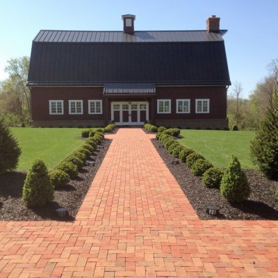 Landscape Design With Pavor Walkway