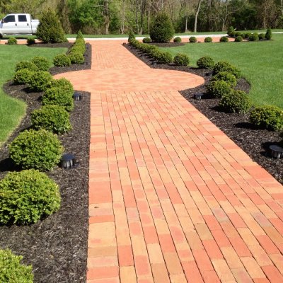 Running Bond Brick Walkway Herringbone Circle